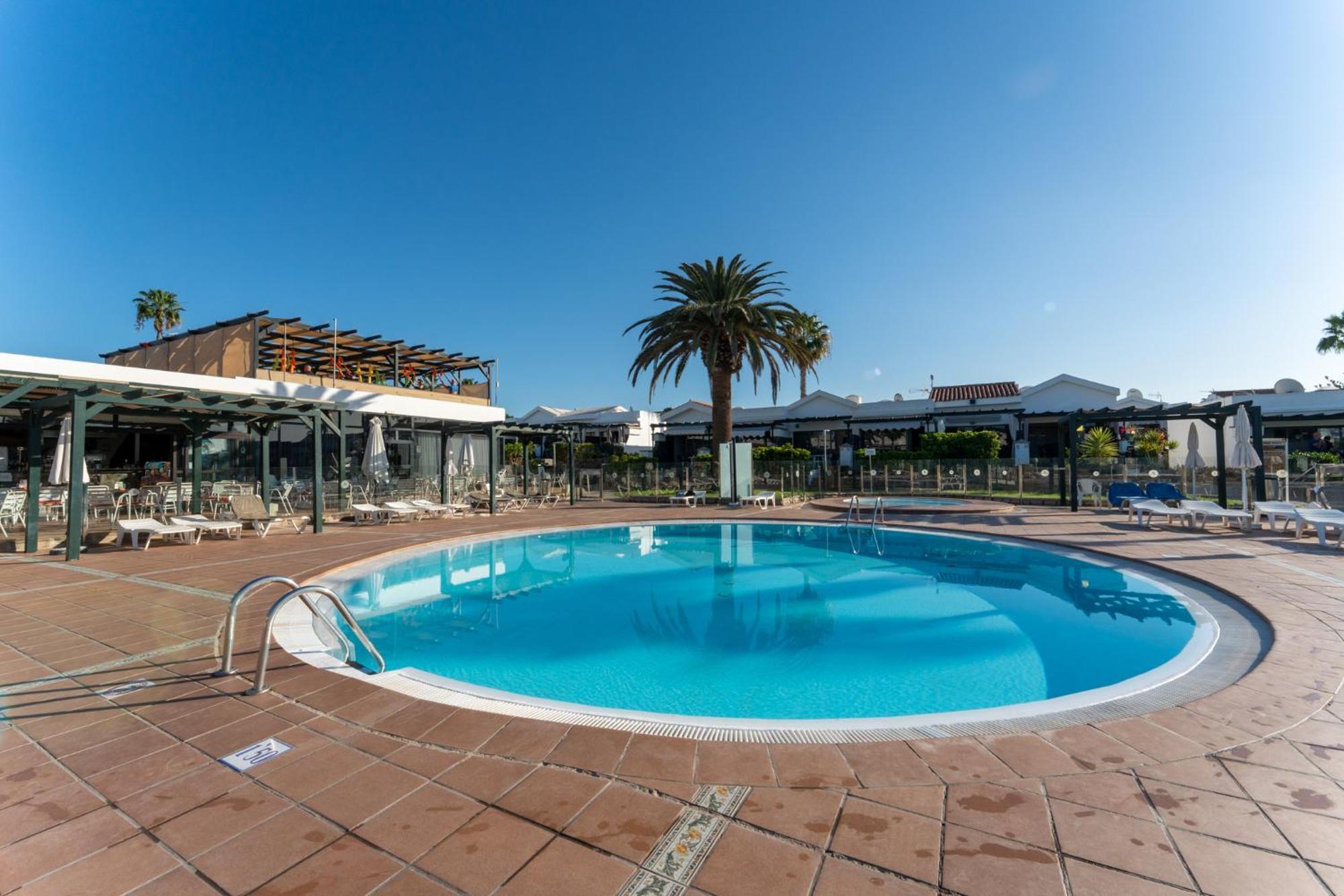 Luxury Poolside Holiday Home มาสปาโลมาส ภายนอก รูปภาพ