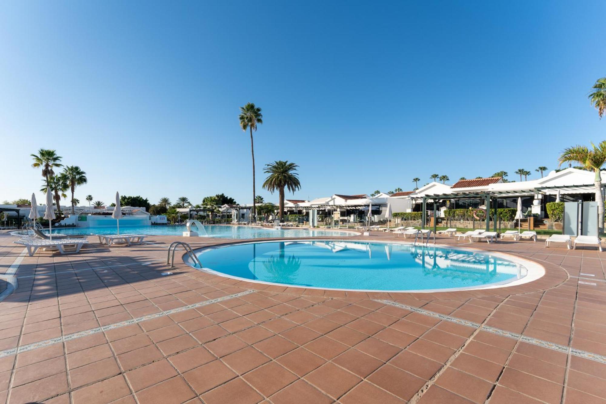 Luxury Poolside Holiday Home มาสปาโลมาส ภายนอก รูปภาพ